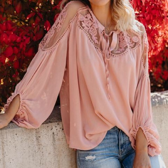 Pink blouse with sheer shoulders - Picture 2 of 7